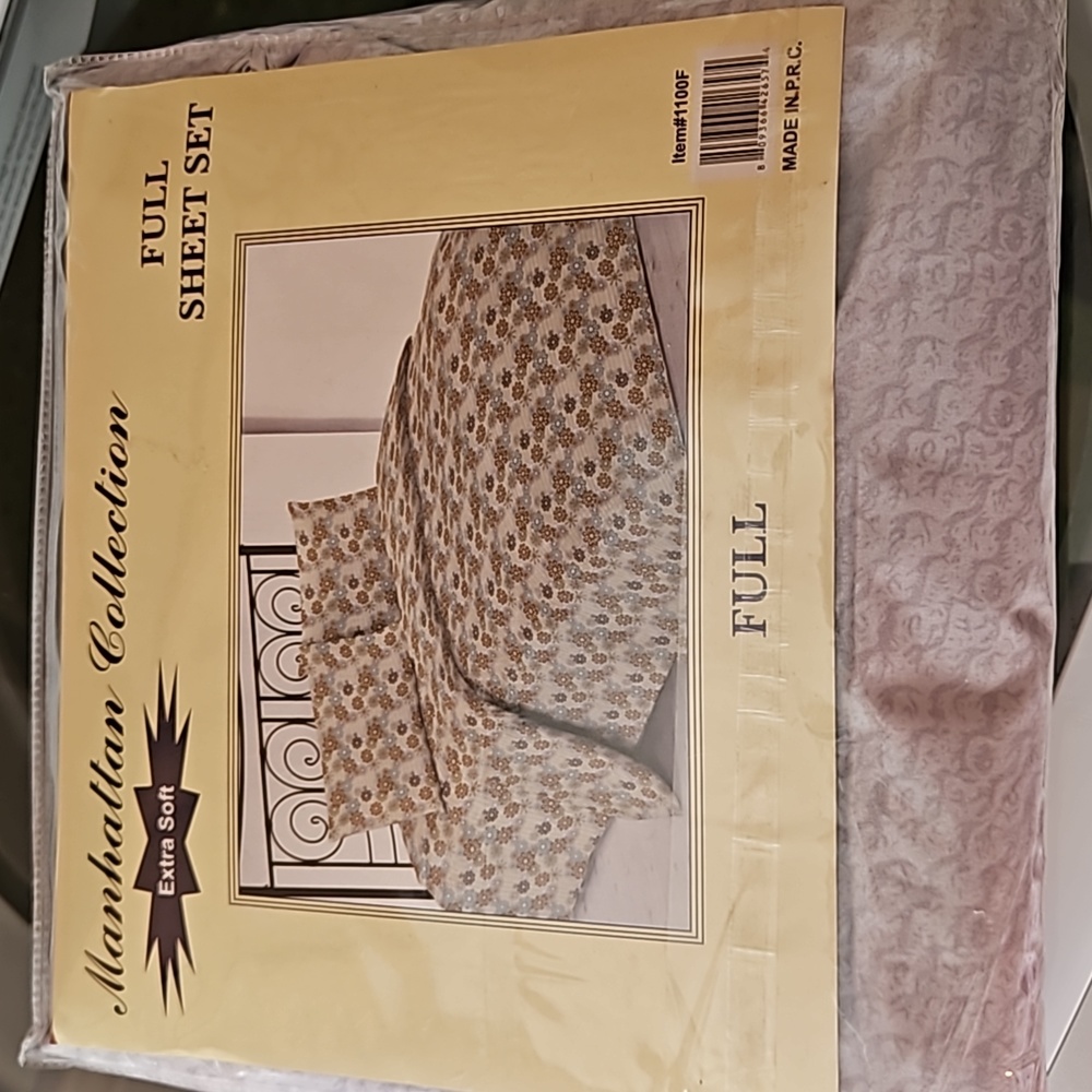 NEW in package Manhattan Collection Full sheet set